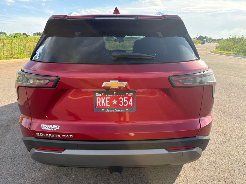 Used 2025 Radiant Red Tintcoat Chevrolet LT image 7