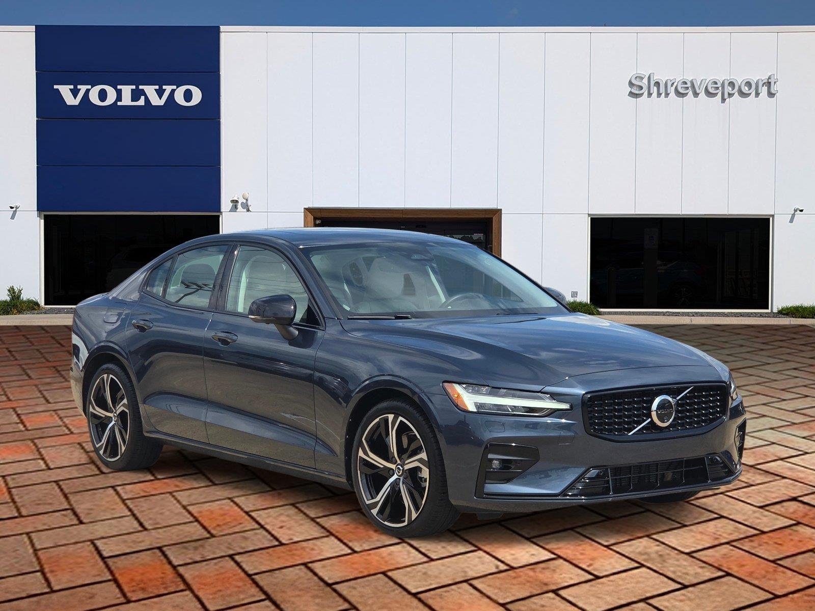 Used 2024 Denim Blue Metallic Volvo Plus Dark Theme image 3
