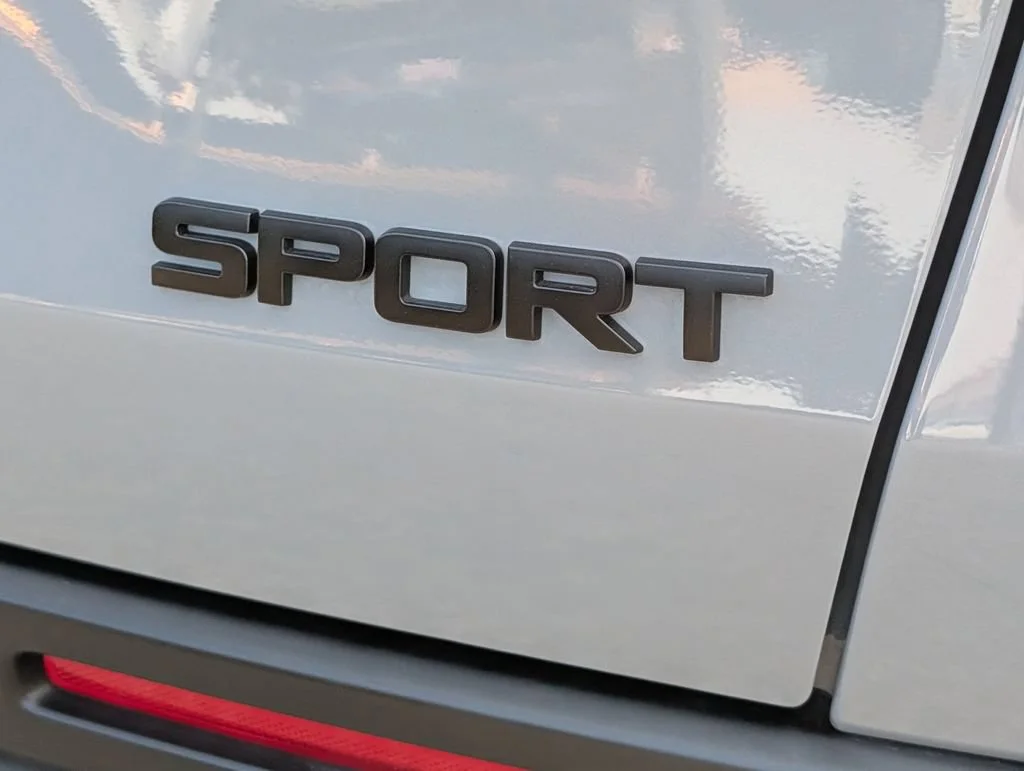Used 2025  Honda Sport image 31