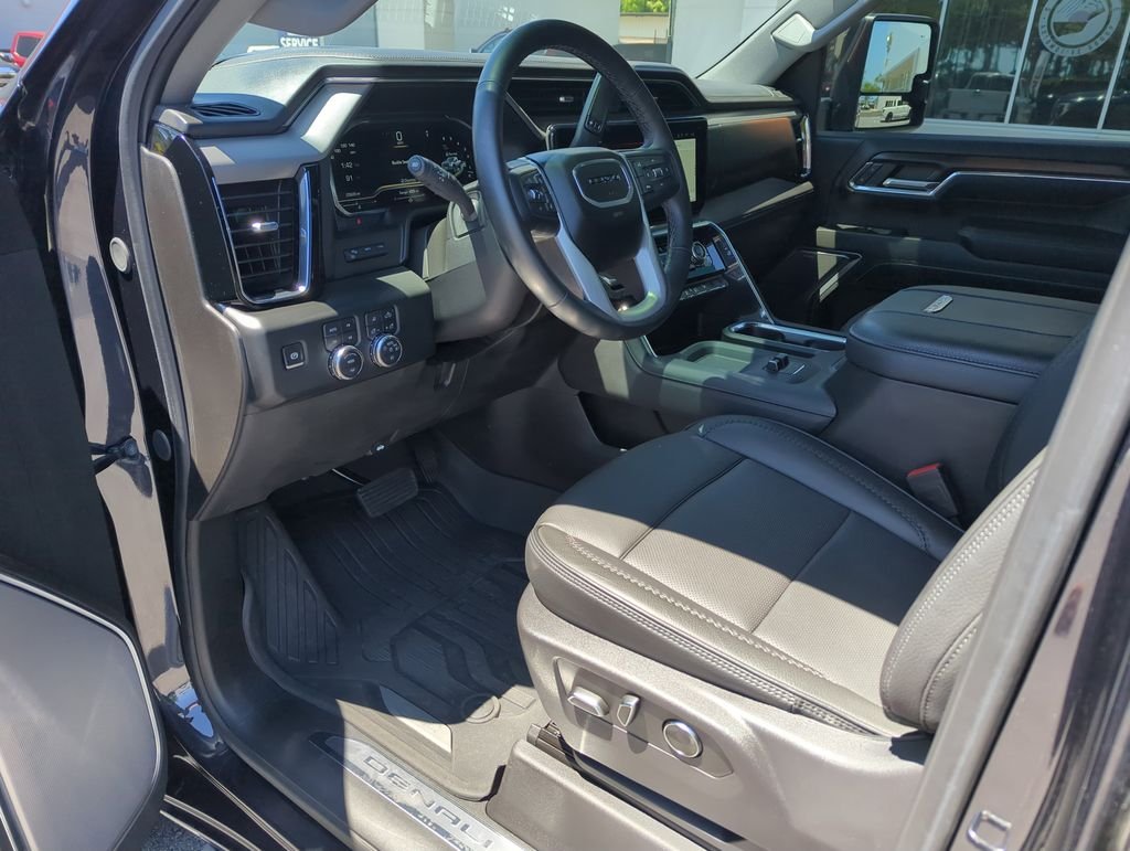 Used 2024 Silver GMC Denali image 10