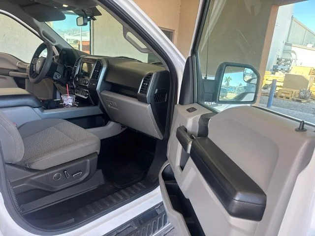 Used 2017 Oxford White Ford XLT image 7