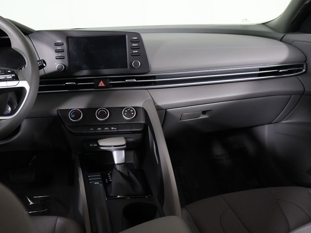 Used 2025 Blue Hyundai SE image 36