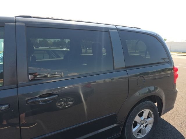 Used 2012 Dodge Grand Caravan SXT with VIN 2C4RDGCG6CR374250 for sale in O'Fallon, IL