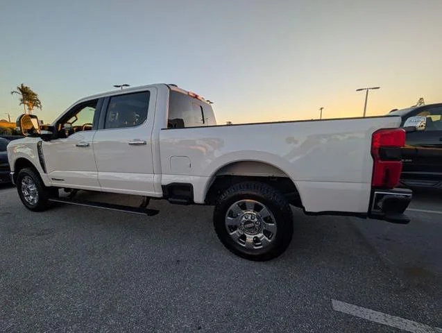 Used 2024 White Metallic Ford Lariat image 35