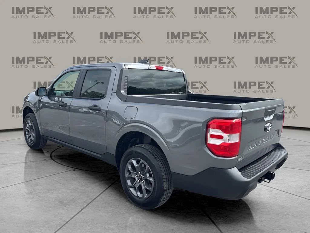 Used 2026 Gray Ford XLT image 3