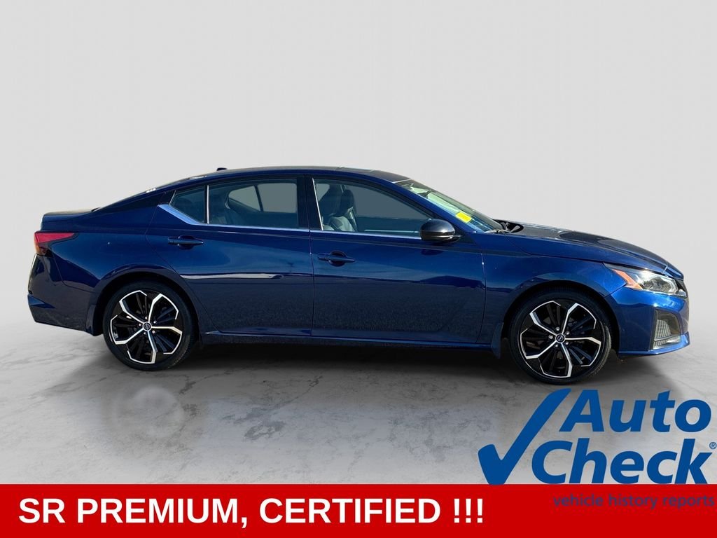 Used 2023 Blue Nissan 2.5 SR image 8