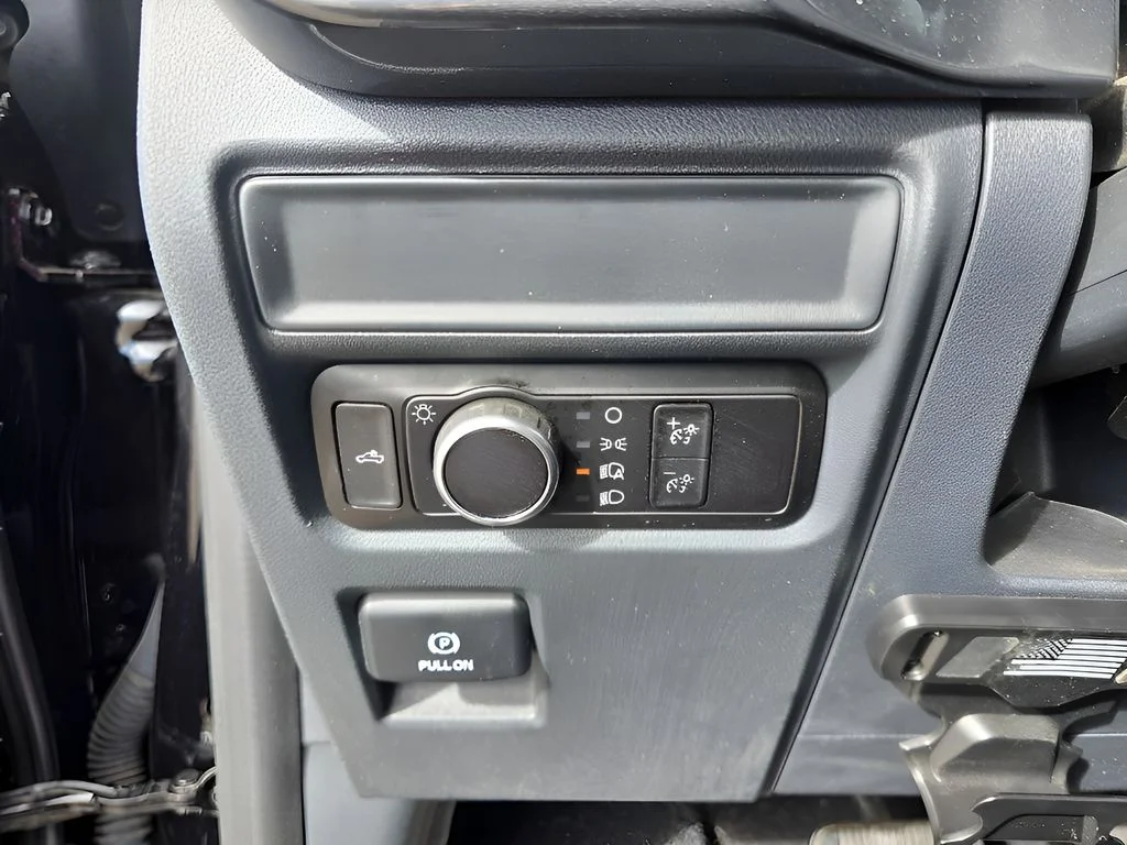 Used 2023 Agate Black Metallic Ford XL image 18