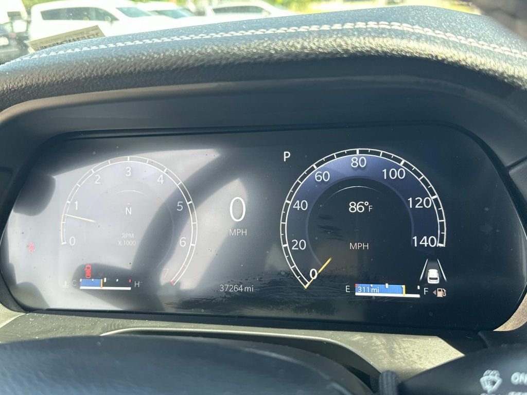 Used 2024 White Jeep Limited image 27