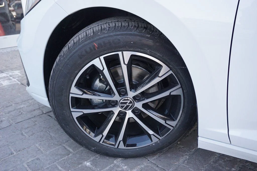 New 2026 White Volkswagen 1.5T Sport image 25
