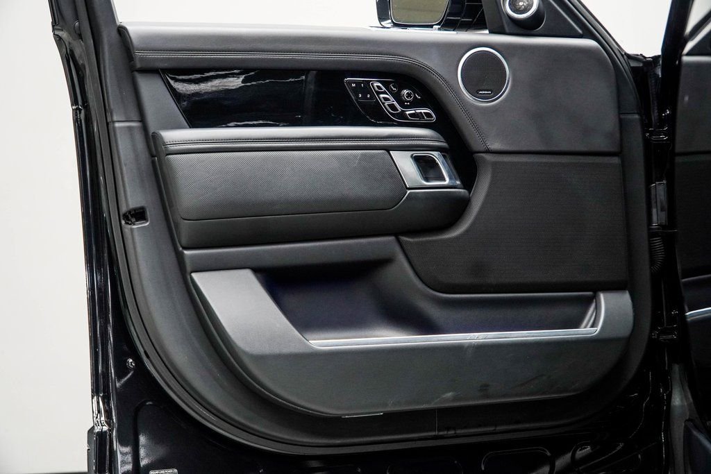 Used 2022 Black Land Rover SVAutobiography image 38