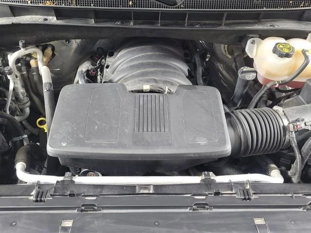 Used 2023 Summit White Chevrolet Z71 image 18