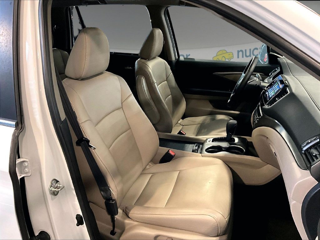 Used 2020 White Honda EX-L image 11