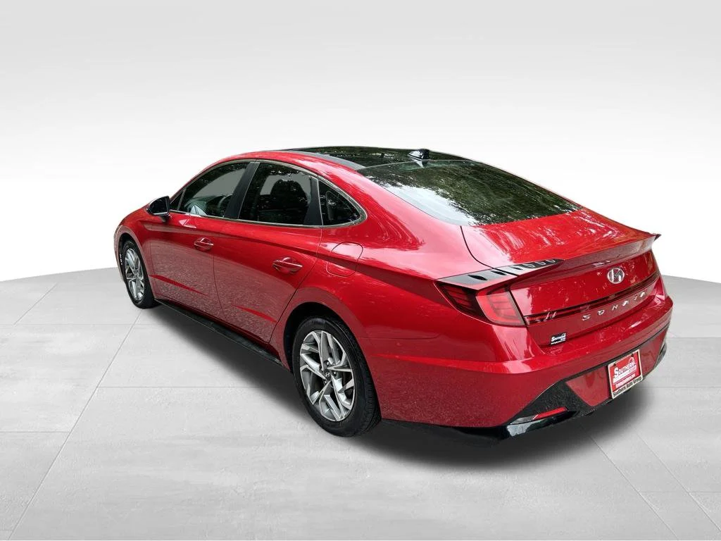 Used 2020 Red Hyundai SEL image 3