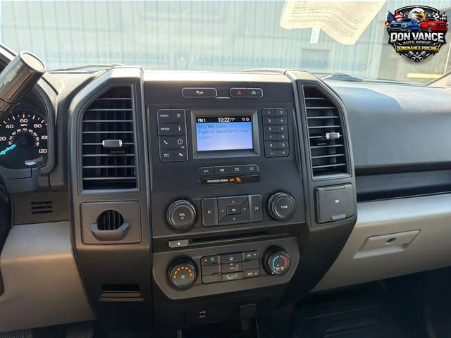 Used 2018 White Ford XL image 19