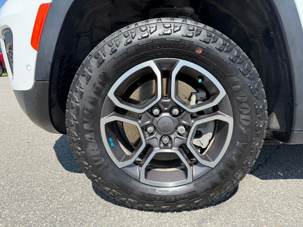 Certified Used 2023 White Jeep Trailhawk 4xe image 10