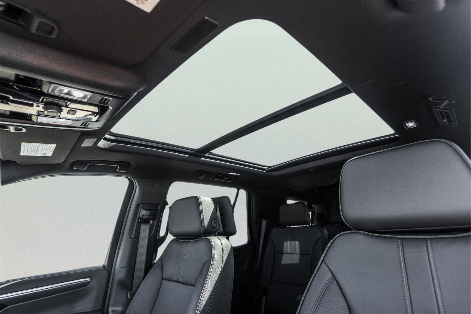 2027 Chevrolet Tahoe RST - Photo 11
