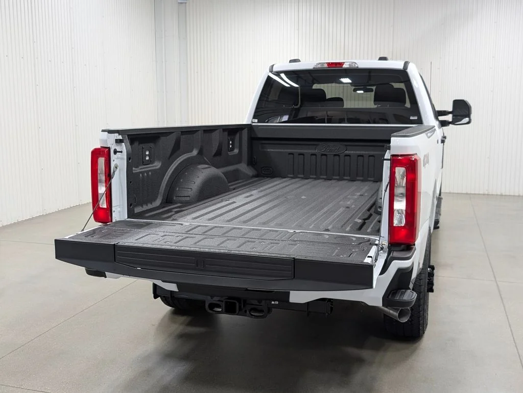 New 2026 Oxford White Ford F-250® XL image 24