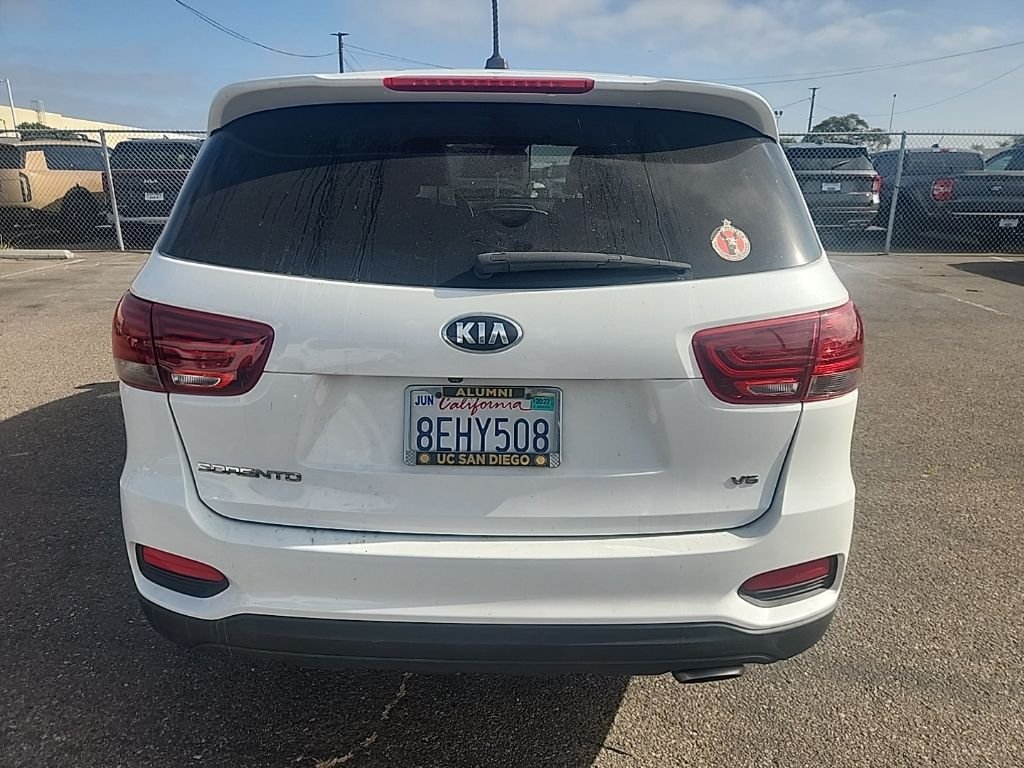 Used 2019 White Kia LX image 11