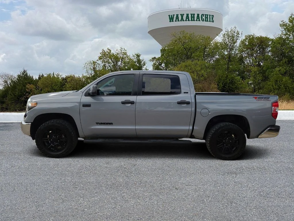 Used 2019 Gray Toyota SR5 image 4