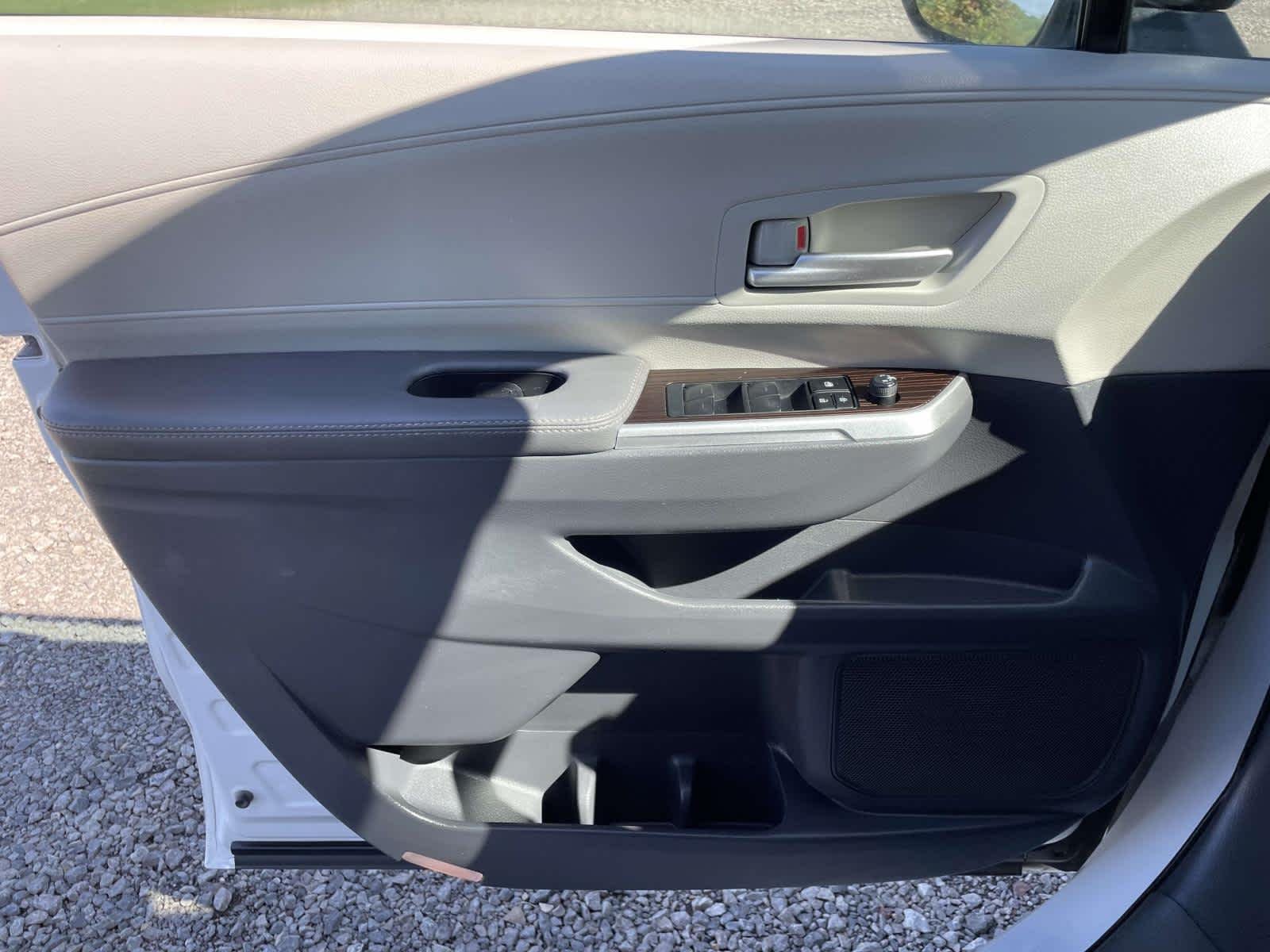 Used 2023 Wind Chill Pearl Toyota XLE image 44
