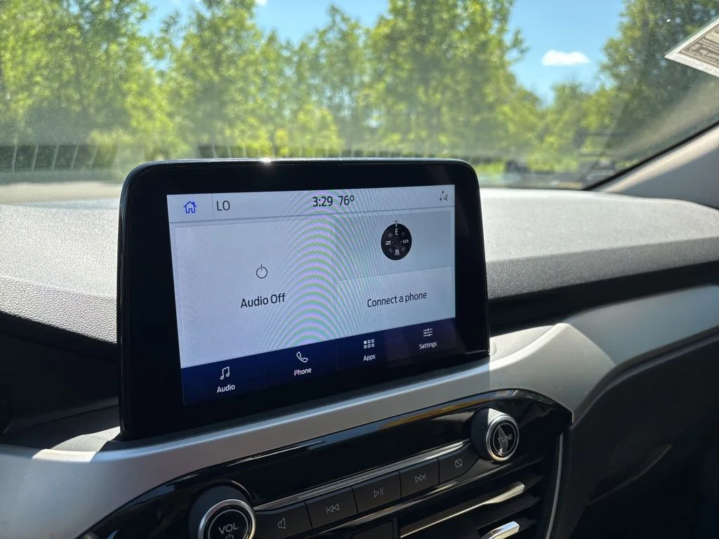 Used 2020 Gray Ford SE image 19