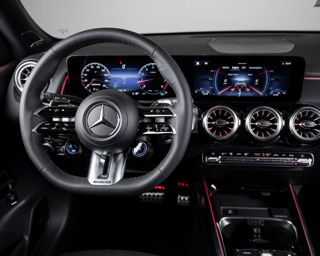 New 2026 Polar White Mercedes-Benz GLB 35 AMG® image 8