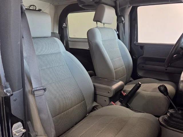 Used 2007 Black Jeep Sahara image 11