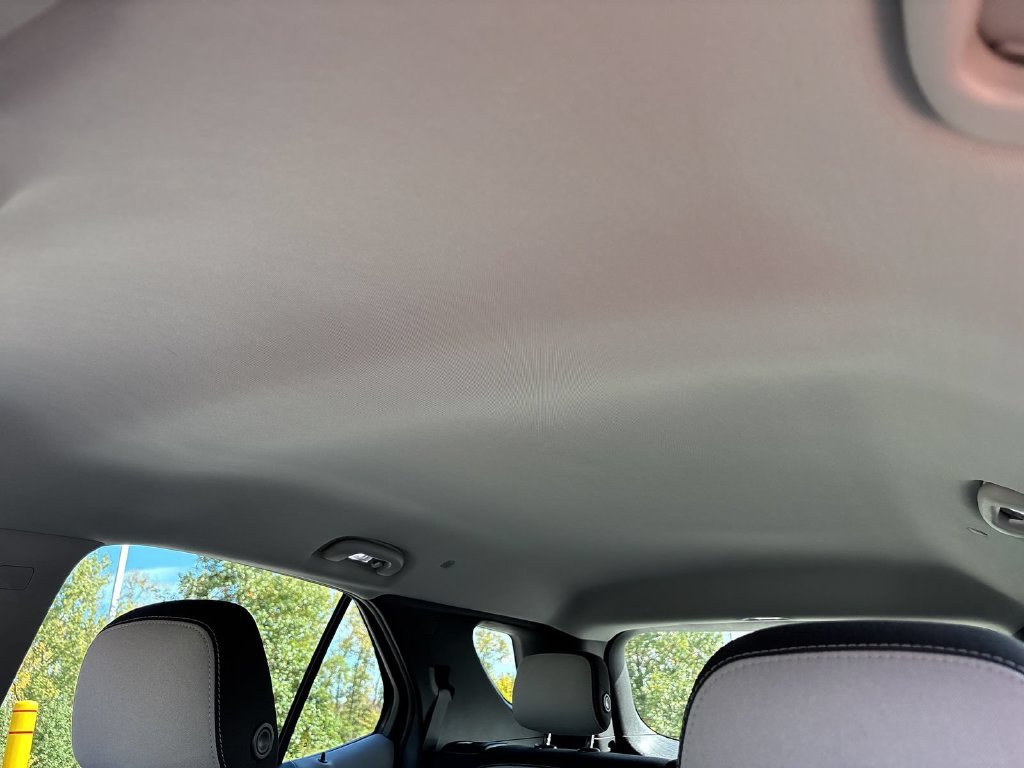 Used 2020 White Chevrolet LS image 16