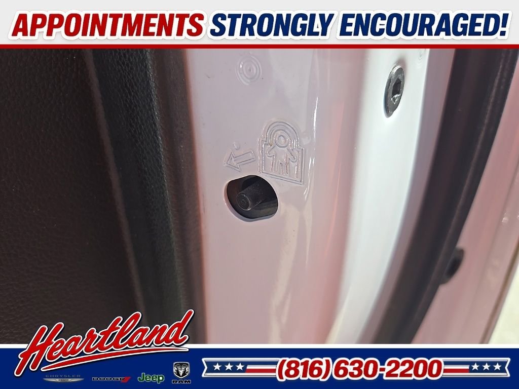 Used 2019 Beige Chevrolet High Country image 95