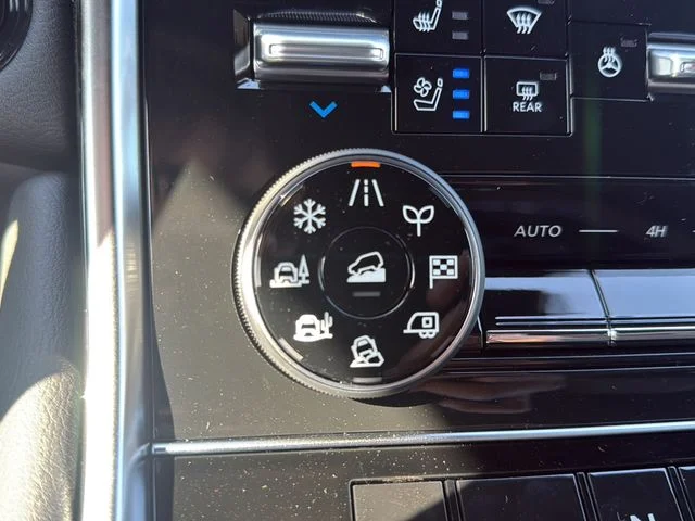 2026 Nissan Armada Platinum - Photo 36