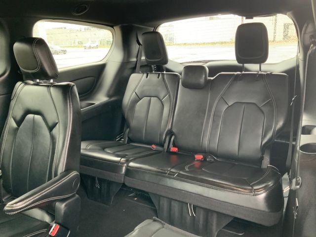 Used 2025 Red Chrysler Select image 20
