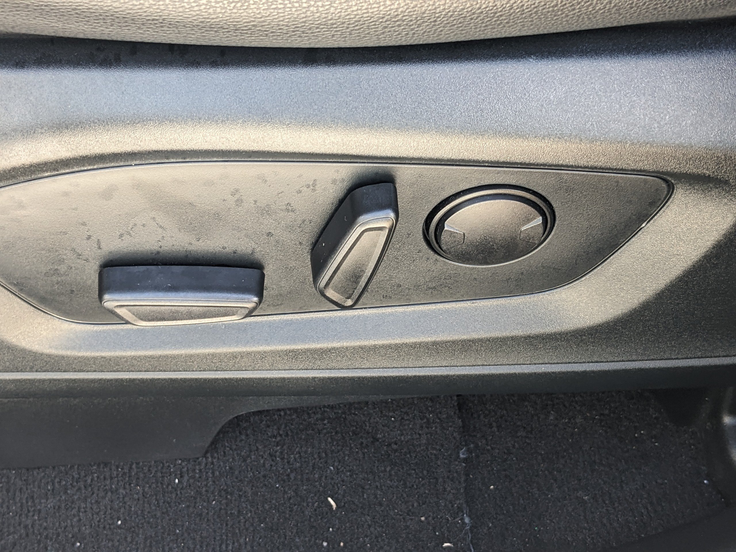 Used 2020 Iconic Silver Metallic Ford XLT image 17