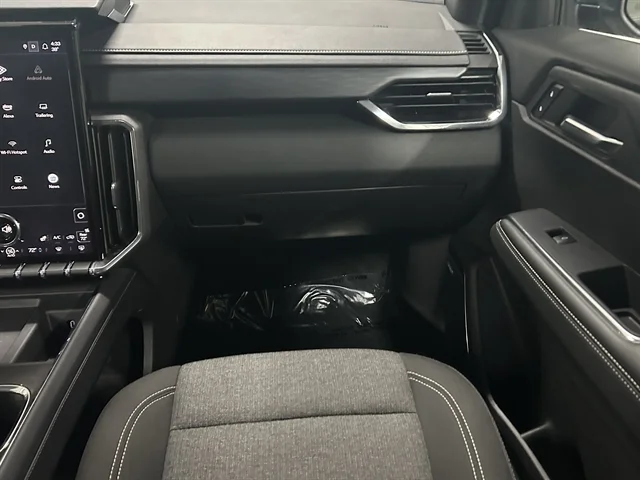 Used 2025 GRAY GMC FWD Elevation image 38