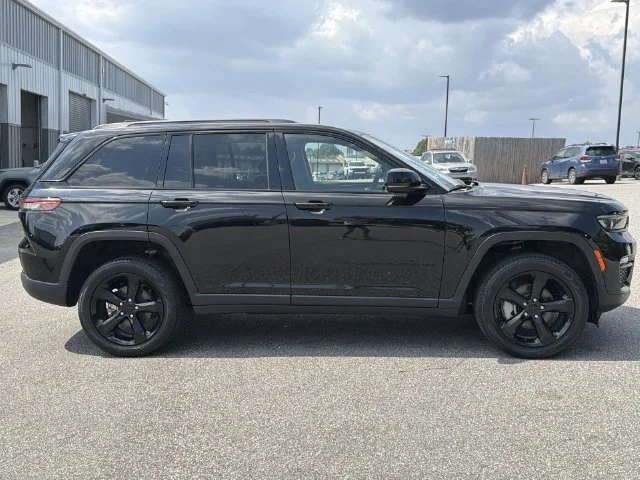 Used 2023 Black Jeep Limited image 14