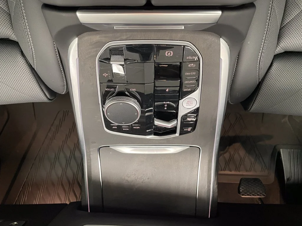 Used 2026 Gray Metallic BMW xDrive40i image 15