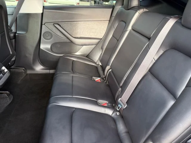Used 2020 Solid Black Tesla Long Range image 28