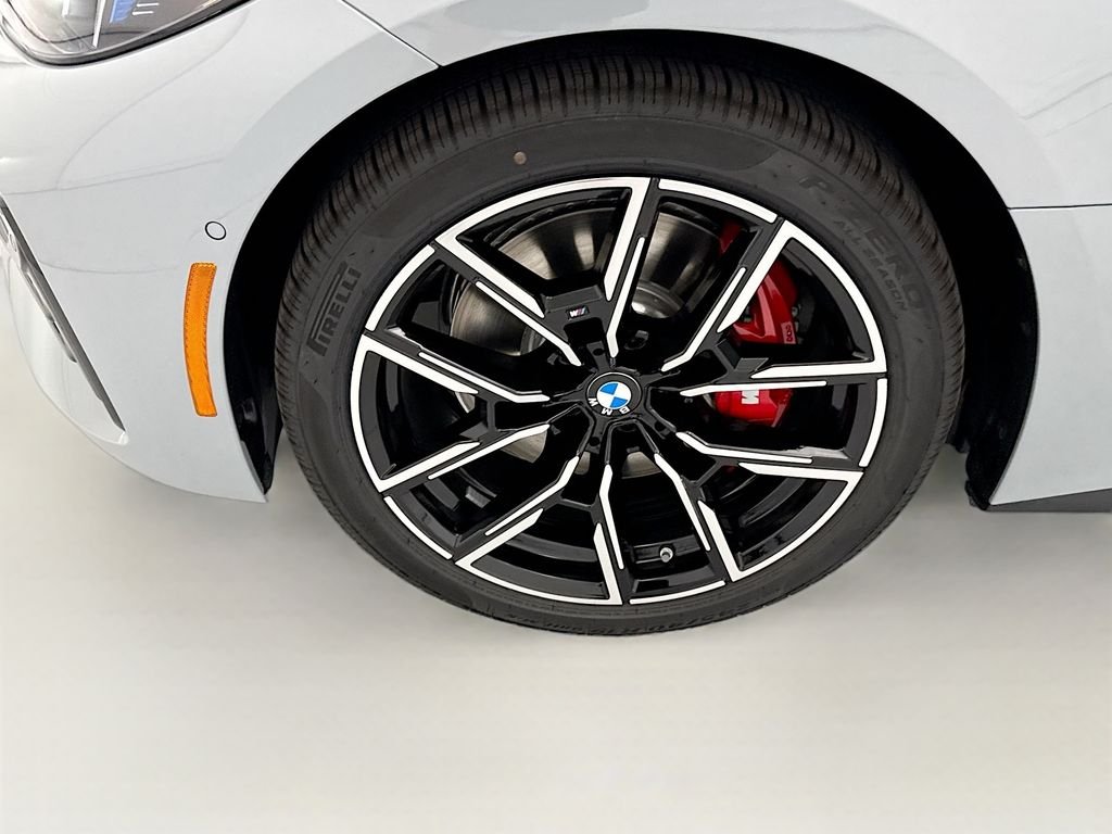 New 2026 Gray Metallic BMW xDrive40 image 29