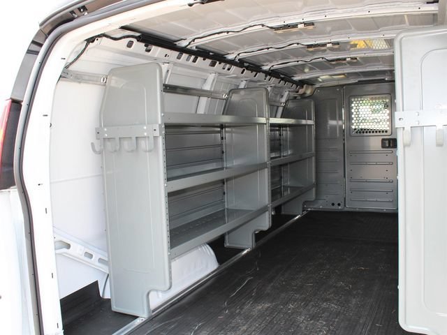 2025 Chevrolet Express Cargo Work Van - Photo 16