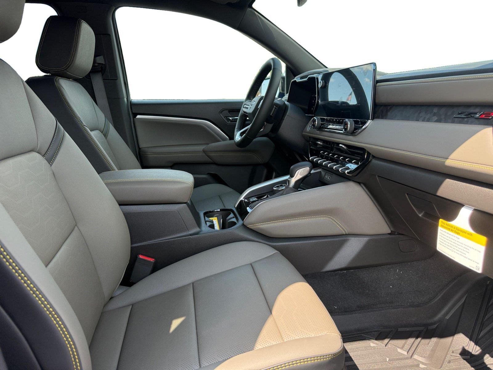2026 Chevrolet Colorado ZR2 - Photo 16