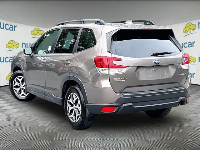 Used 2023 Brown Subaru Premium image 2
