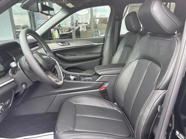 New 2027 Black Jeep Limited Reserve image 5