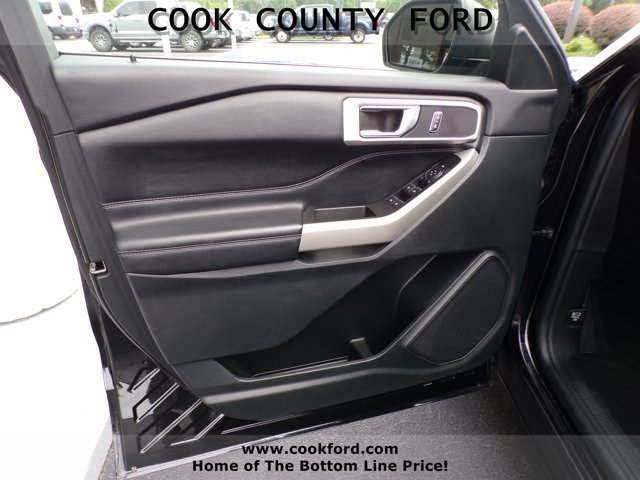 Used 2022 Agate Black Metallic Ford XLT image 15