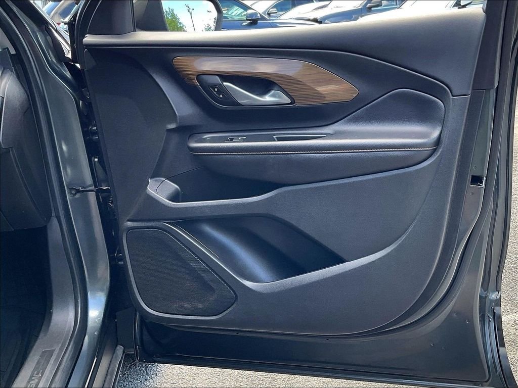 Used 2018 Gray GMC SLE image 26