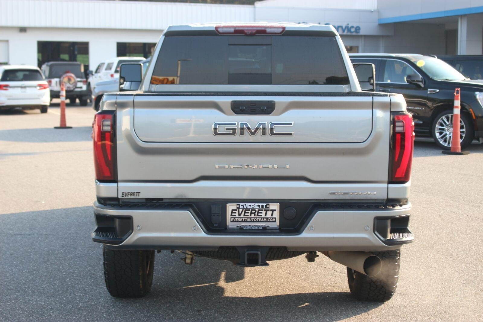 Used 2024 Sterling Metallic GMC Denali Ultimate image 6