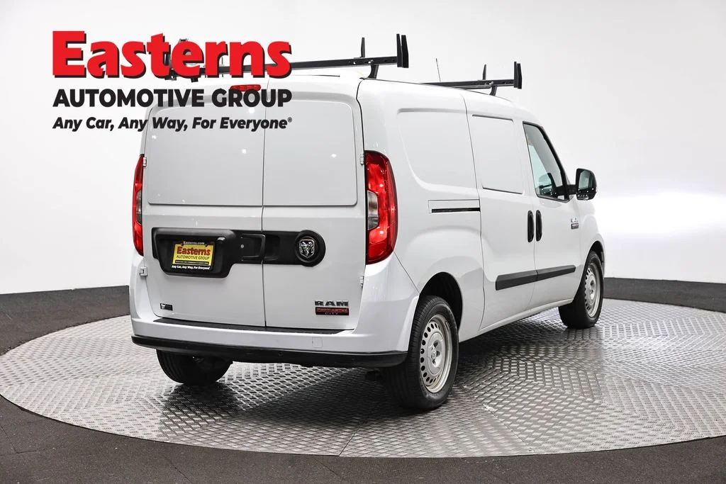 Used 2022 White Ram Base image 5
