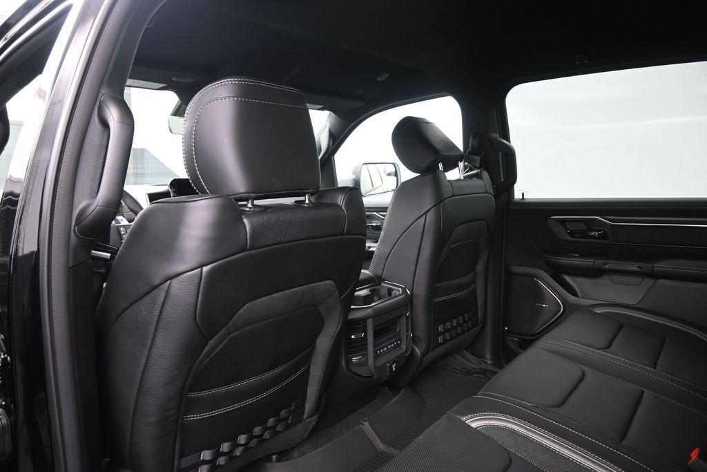 New 2026 Diamond Black Crystal Pearl-Coat Exterior Paint RAM RHO image 14