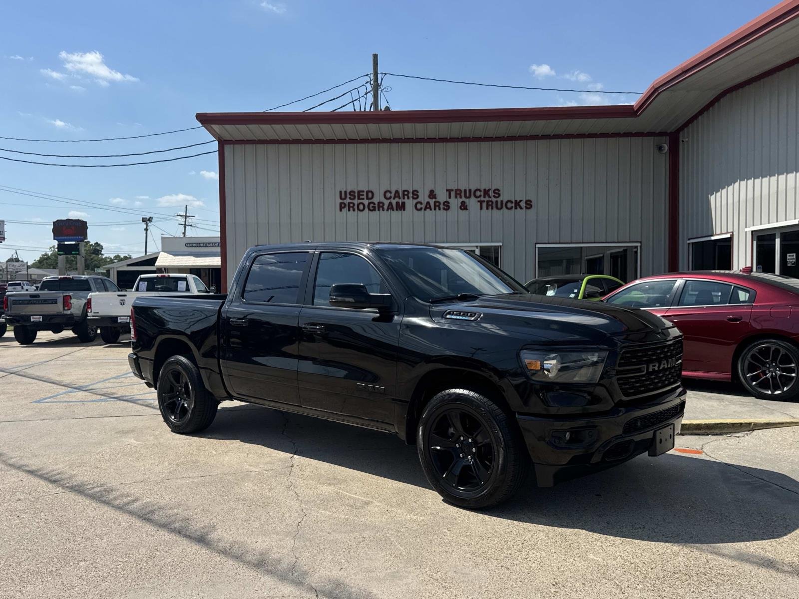2023 RAM 1500 Big Horn/Lone Star 4x4 Crew Cab 5'7's photo