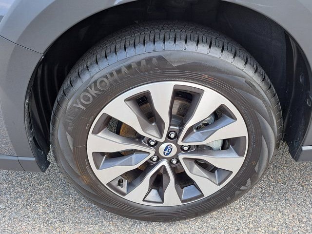 Used 2025 Gray Subaru Limited image 33