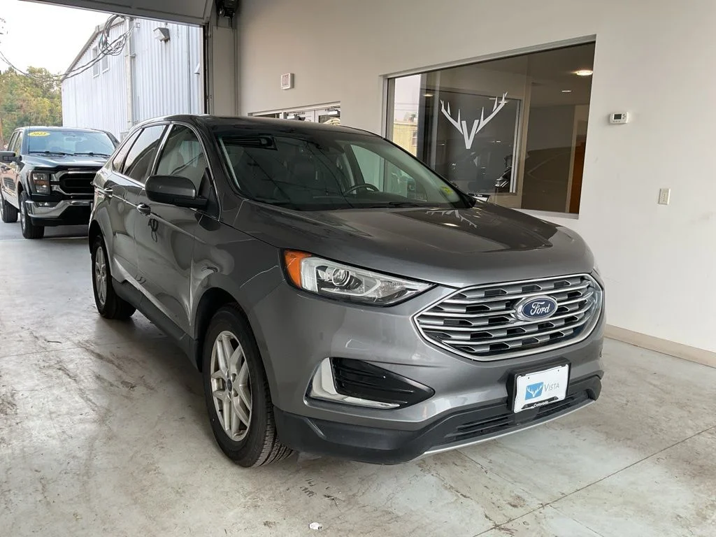 Used 2022 Gray Metallic Ford SEL image 1