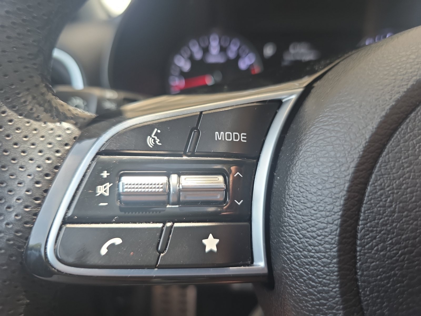 Certified Used 2023 Gravity Gray Kia GT-Line image 24